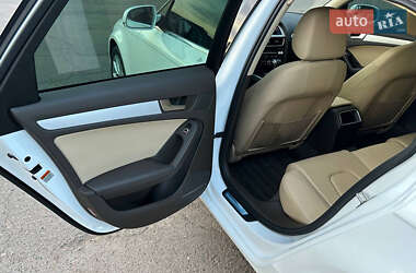Седан Audi A4 2015 в 