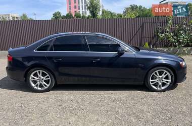 Седан Audi A4 2012 в 