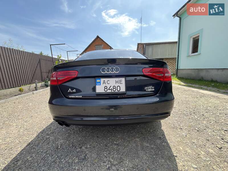 Седан Audi A4 2012 в Луцке