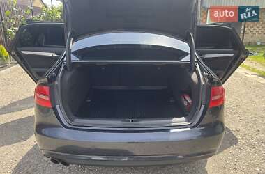 Седан Audi A4 2012 в 