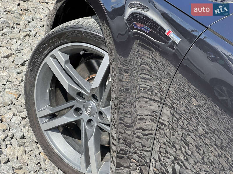 Седан Audi A4 2017 в Стрые