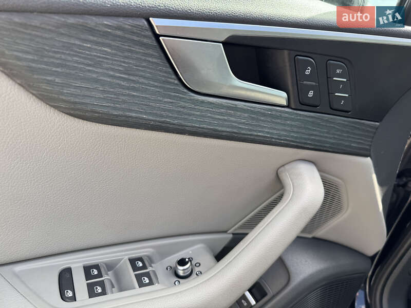 Седан Audi A4 2017 в Стрые