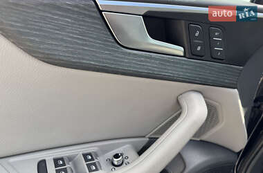 Седан Audi A4 2017 в 