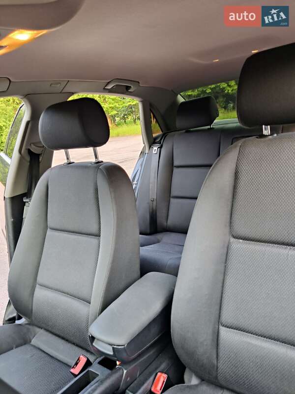 Седан Audi A4 2003 в Киеве
