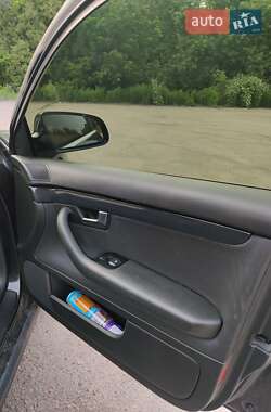 Седан Audi A4 2003 в 