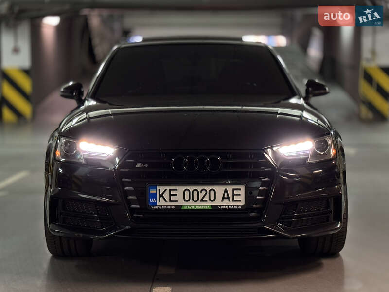 Audi A4 2016