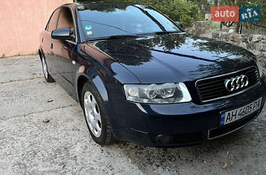 Седан Audi A4 2004 в Николаеве