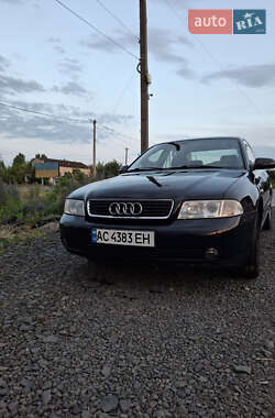 Седан Audi A4 1999 в 