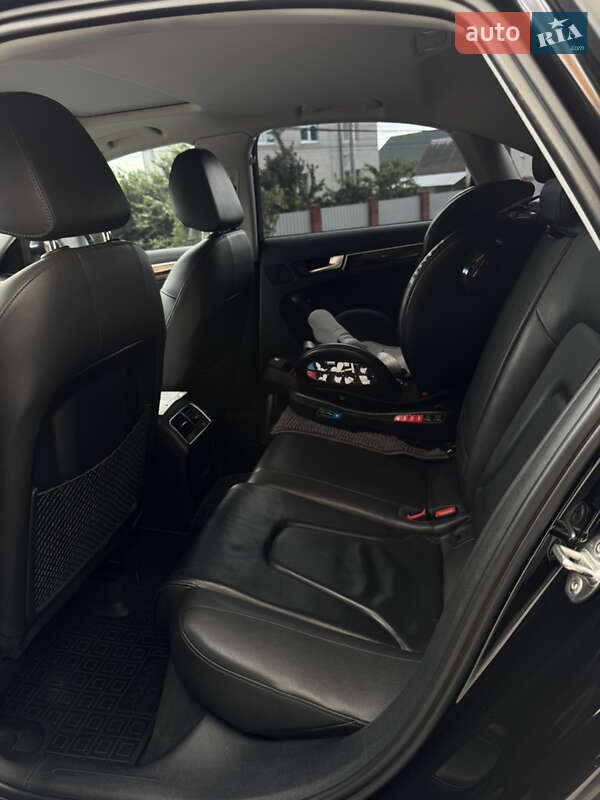 Седан Audi A4 2015 в Вінниці