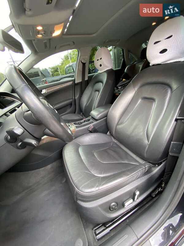 Седан Audi A4 2014 в Львове