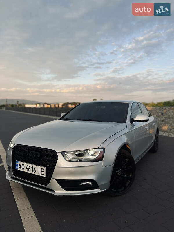 Седан Audi A4 2013 в 
