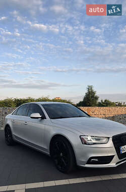 Седан Audi A4 2013 в 