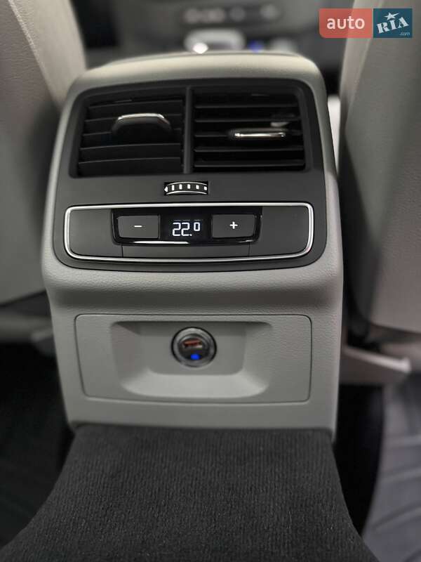 Седан Audi A4 2021 в Броварах