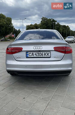 Седан Audi A4 2014 в 