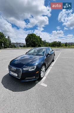 Седан Audi A4 2017 в Кропивницком