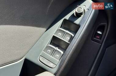 Седан Audi A4 2012 в 