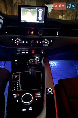 Седан Audi A4 2017 в 
