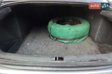 Седан Audi A4 2001 в 