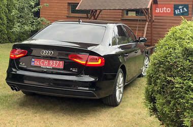 Седан Audi A4 2015 в 