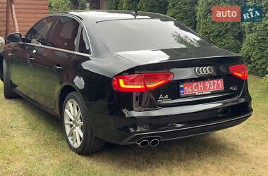 Седан Audi A4 2015 в 