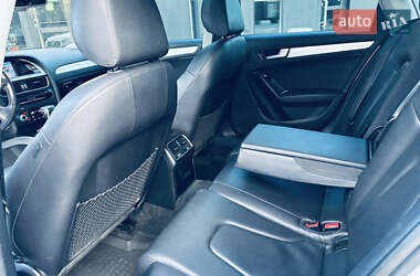 Седан Audi A4 2012 в 