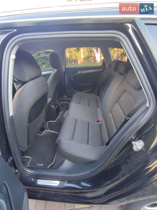 Универсал Audi A4 2010 в Ровно