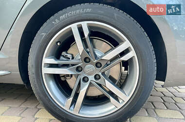 Седан Audi A4 2016 в 