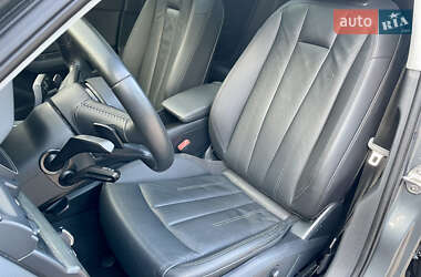 Седан Audi A4 2016 в 