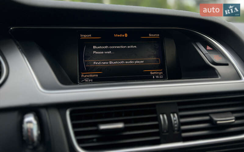 Седан Audi A4 2013 в Львове