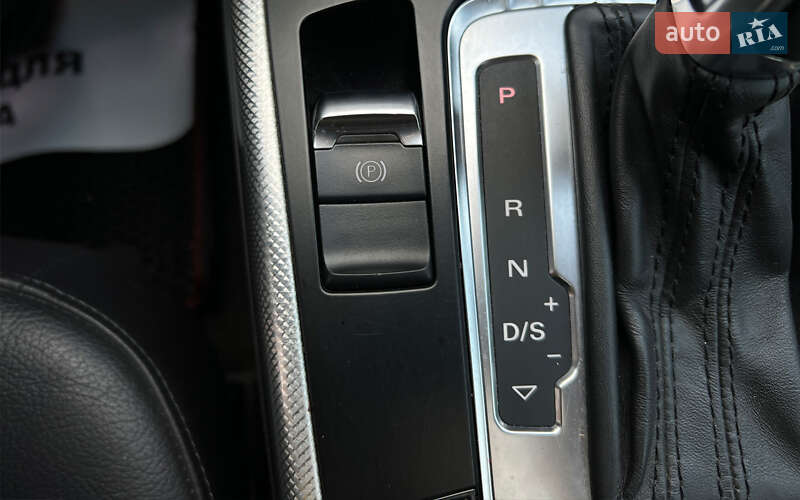 Седан Audi A4 2013 в Львове