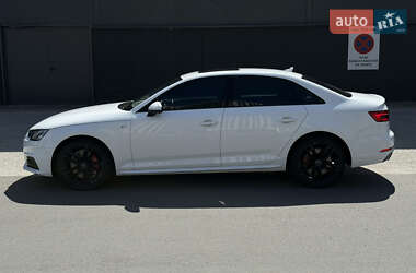 Седан Audi A4 2016 в 