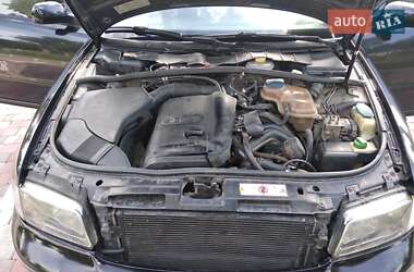 Универсал Audi A4 1998 в 