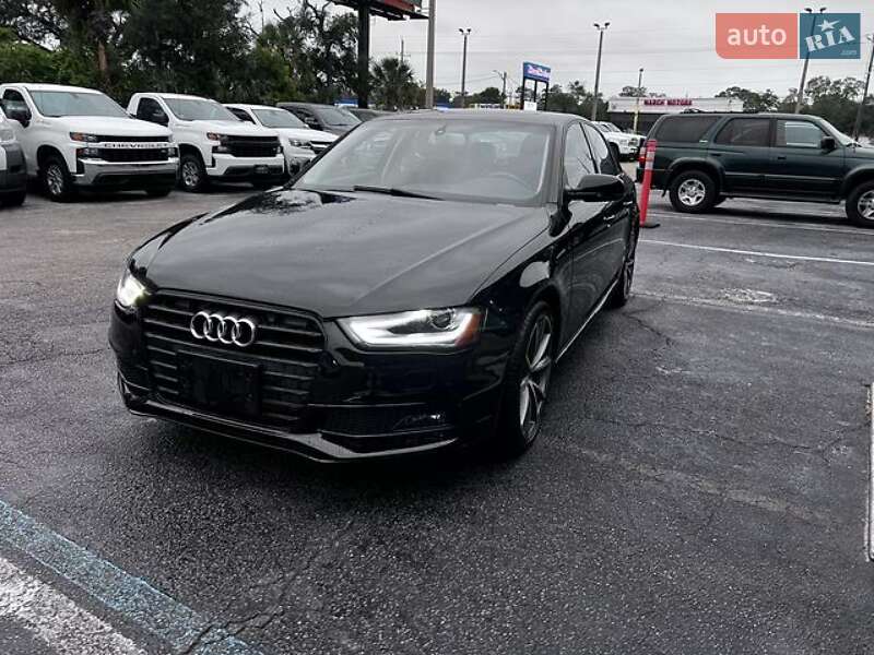 Седан Audi A4 2015 в Львове