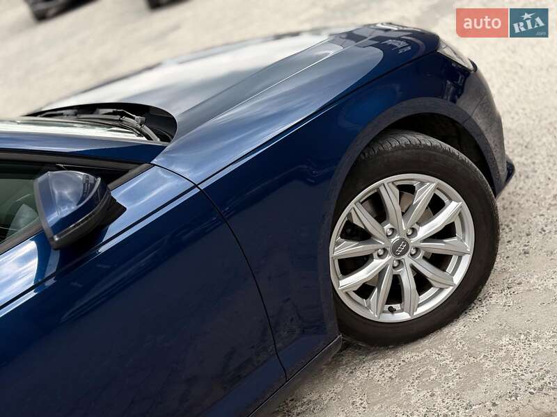 Універсал Audi A4 2017 в Львові