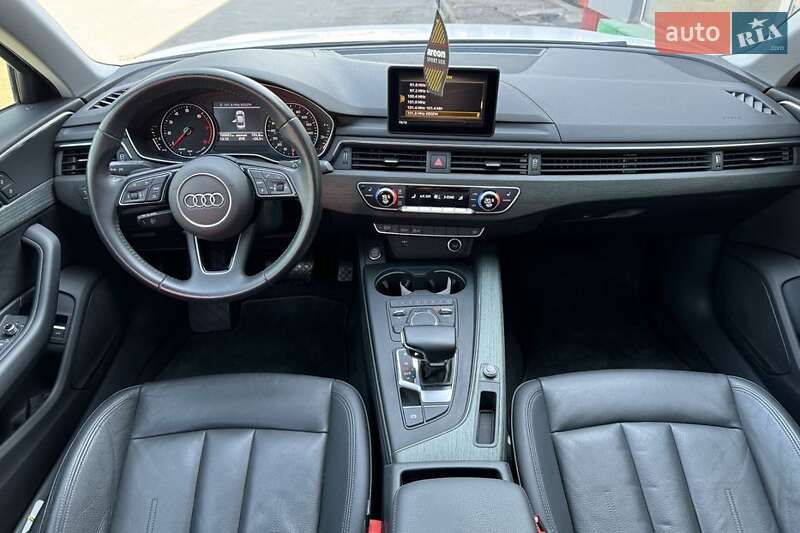 Седан Audi A4 2017 в Киеве