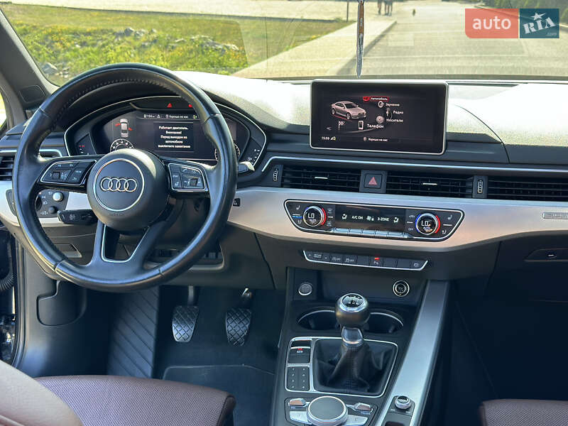 Седан Audi A4 2016 в Днепре