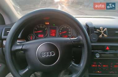 Седан Audi A4 2002 в 