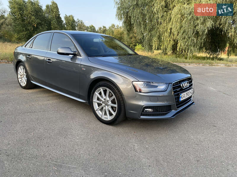 Седан Audi A4 2013 в Киеве
