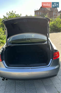 Седан Audi A4 2009 в 