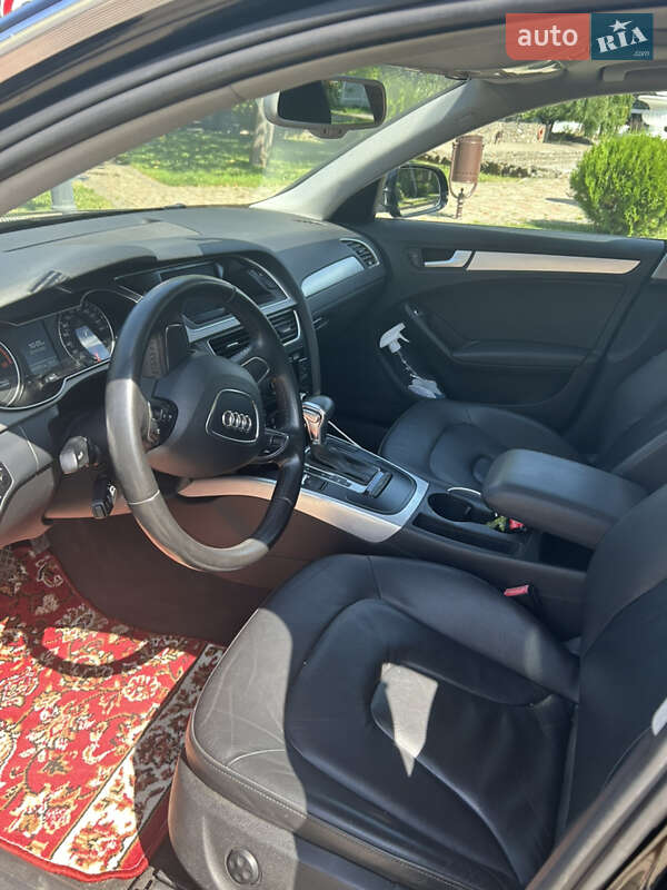 Седан Audi A4 2013 в Одессе