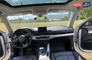 Седан Audi A4 2017 в 