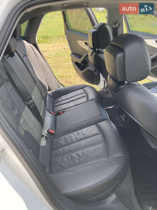Седан Audi A4 2017 в Харькове