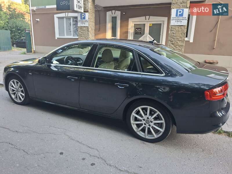 Седан Audi A4 2015 в Каменец-Подольском