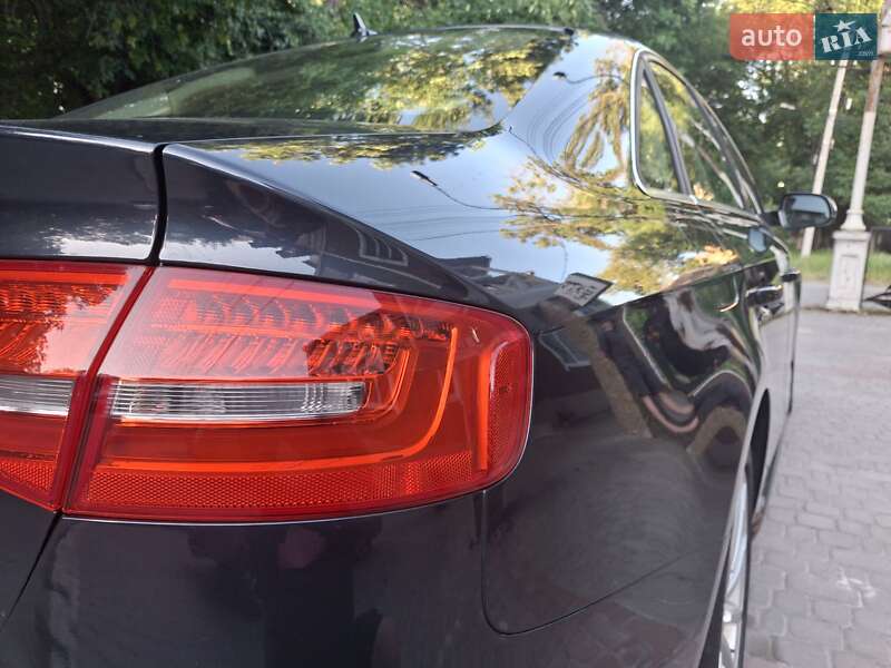 Седан Audi A4 2015 в Каменец-Подольском