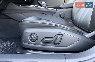 Седан Audi A4 2019 в 