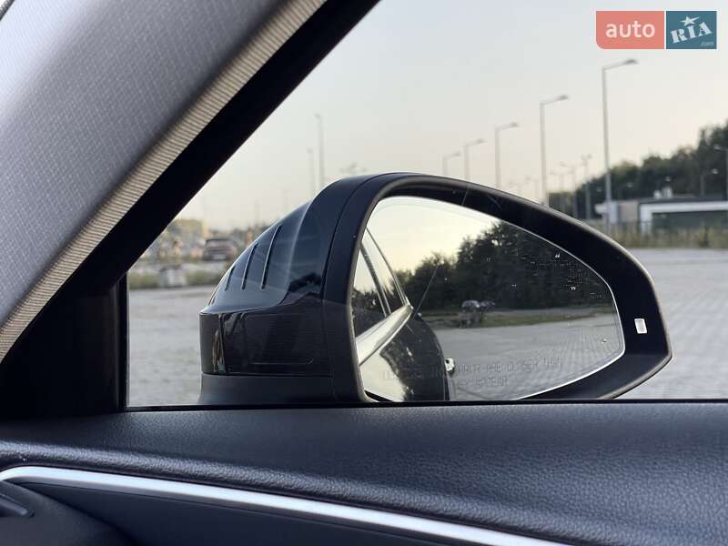 Седан Audi A4 2019 в Львове