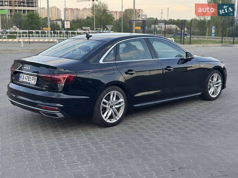 Седан Audi A4 2023 в Киеве