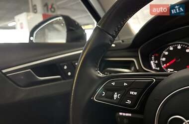 Седан Audi A4 2019 в 