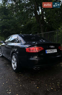 Седан Audi A4 2011 в 