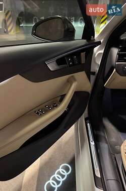 Седан Audi A4 2020 в 